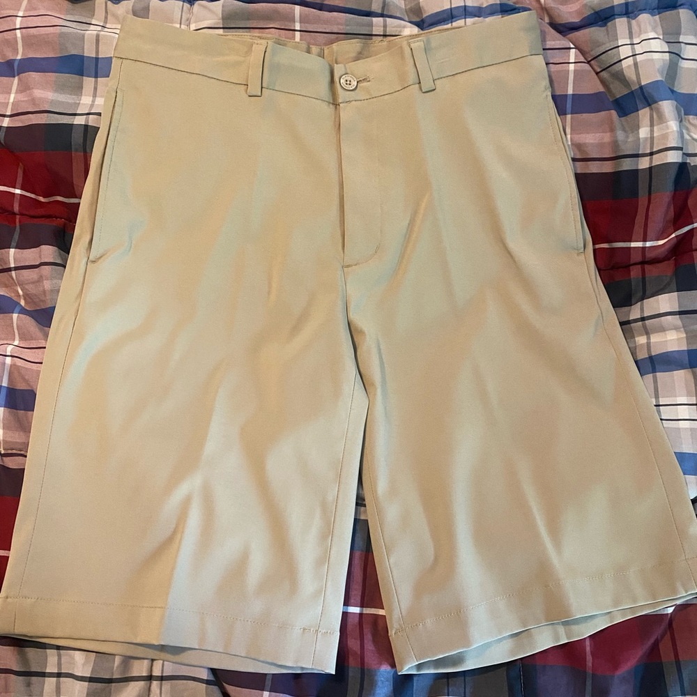 Men’s Slazenger 30” waist khaki short
